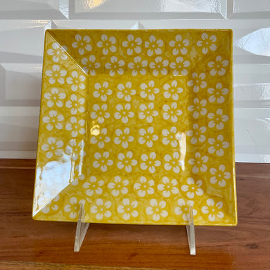 Yellow Blossom Square Plate 18