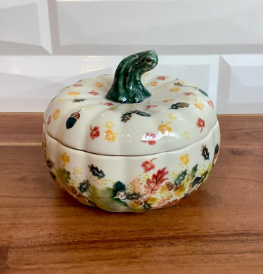 Leaves and Acorn Pumpkin Jar