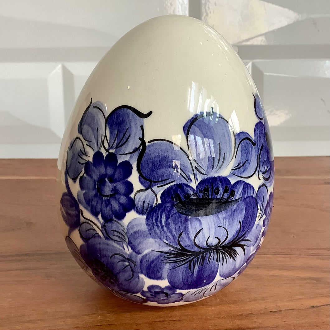 Blue Flower 5in Pottery Egg