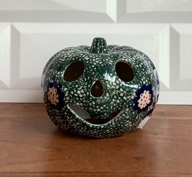 A  Andy Pumpkin Traditional Flowers and Green
